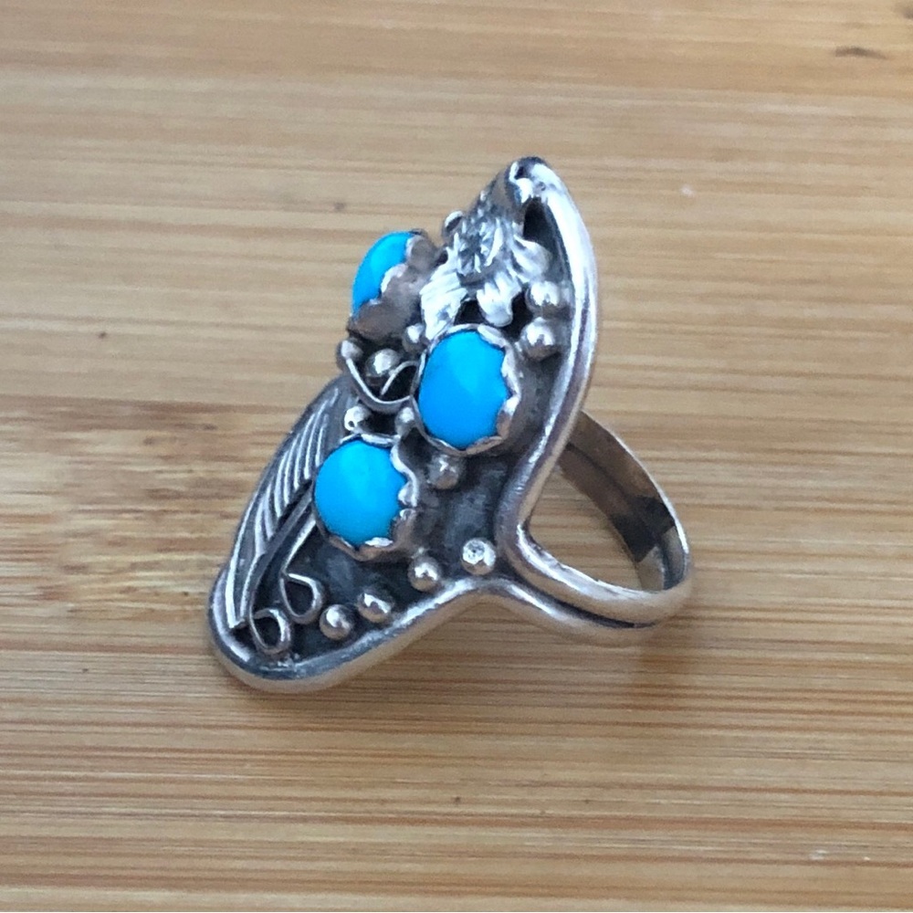 $98 Signed Southwest Artisan Vintage Estate Ring Size 8 & 3/4 Marked F Sterling - Picture 1 of 10